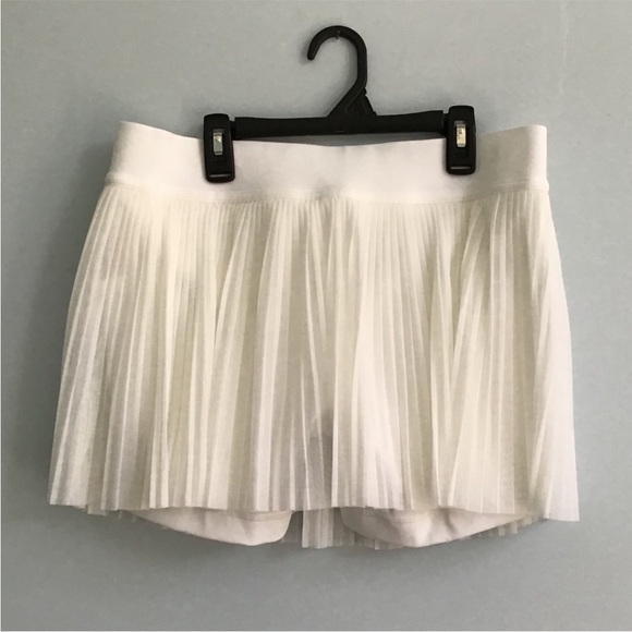 Lululemon Mesh Pleats Tennis Pickle Ball Skirt White size 10 - Picture 5 of 6